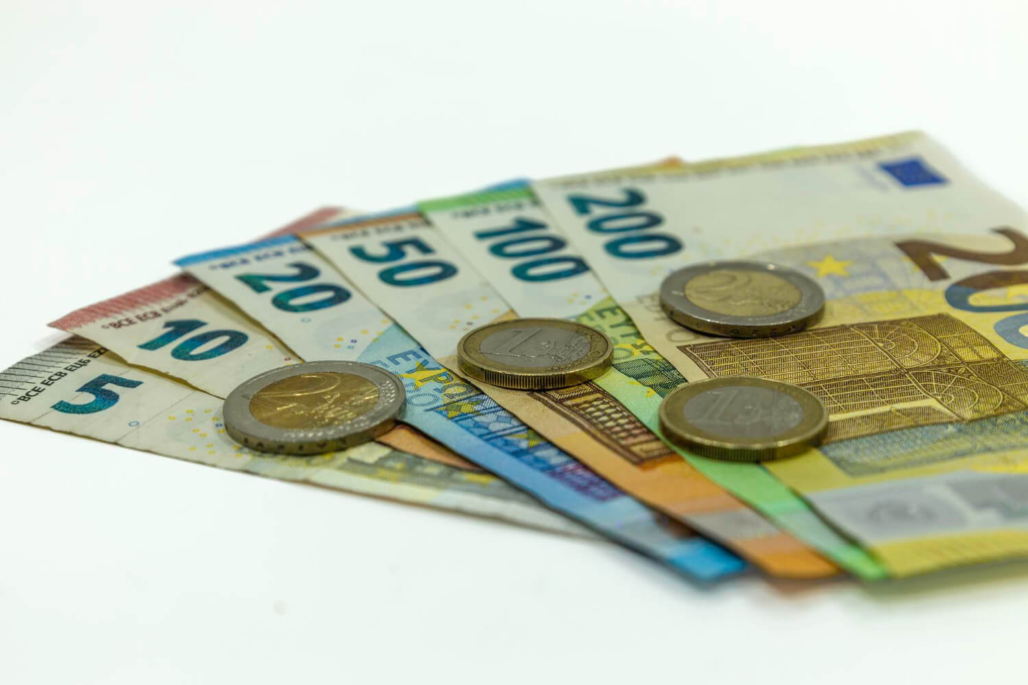 Επίδομα 1.000 ευρώ σε μητέρες - Οι δικαιούχες ΕΔΩ