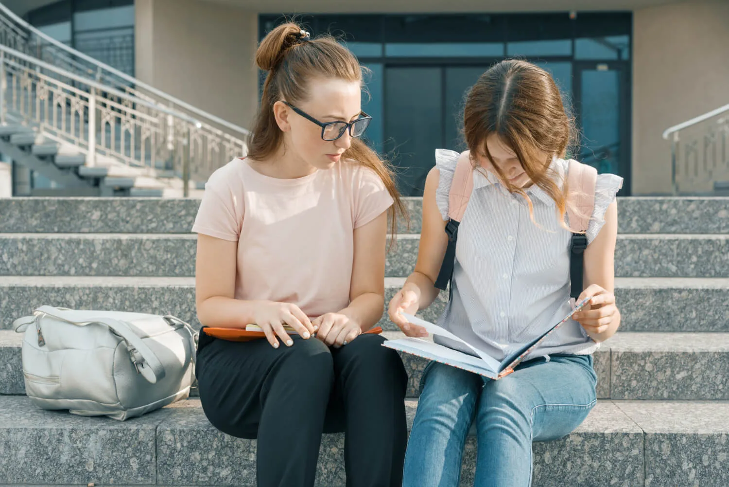 Εκπαιδευτικοί: Προβλήματα στις υποδομές σχολείων και εκτεταμένες φθορές στο πρόγραμμα «Μαριέττα Γιαννάκου»