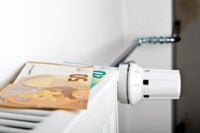 Ενεργειακό: Όλα τα μέτρα για επιδόματα, κατοικίες, μεταφορές και θέρμανση