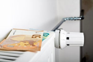 Ενεργειακό: Όλα τα μέτρα για επιδόματα, κατοικίες, μεταφορές και θέρμανση