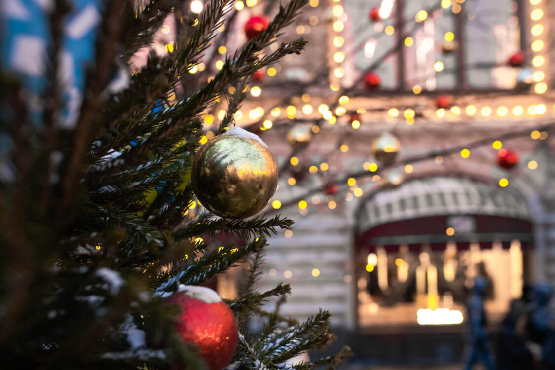 Ποιοι πληρώνονται πριν τα Χριστούγεννα: Αναλυτικά οι ημερομηνίες για συντάξεις επιδόματα Δώρα