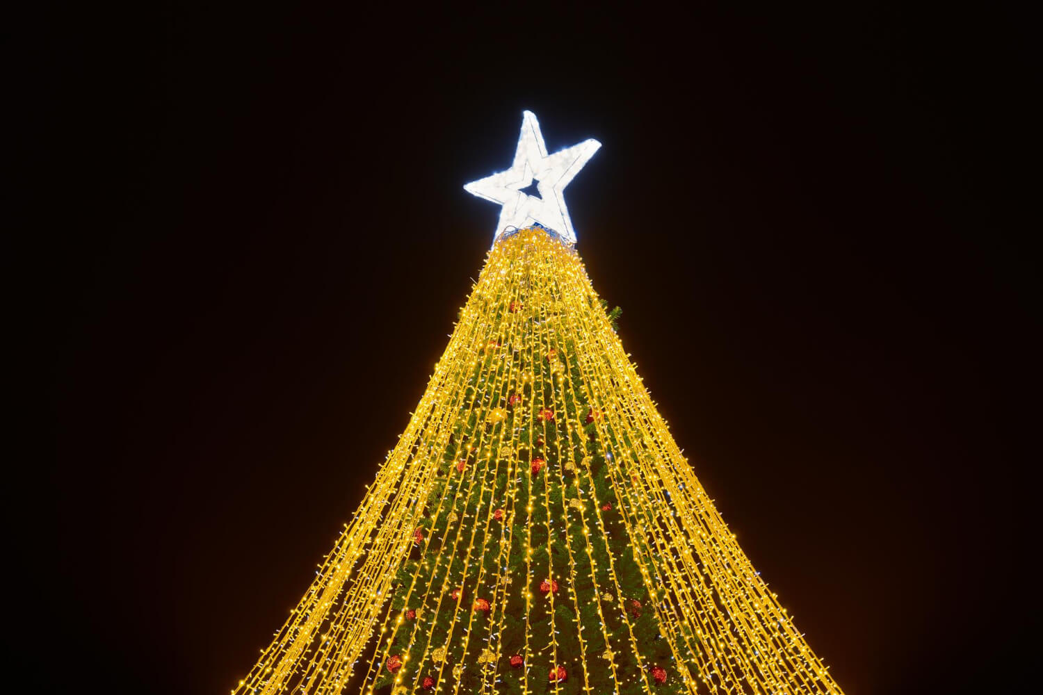 Δώρο Χριστουγέννων: Τι αλλάζει με την ημερομηνία πληρωμών