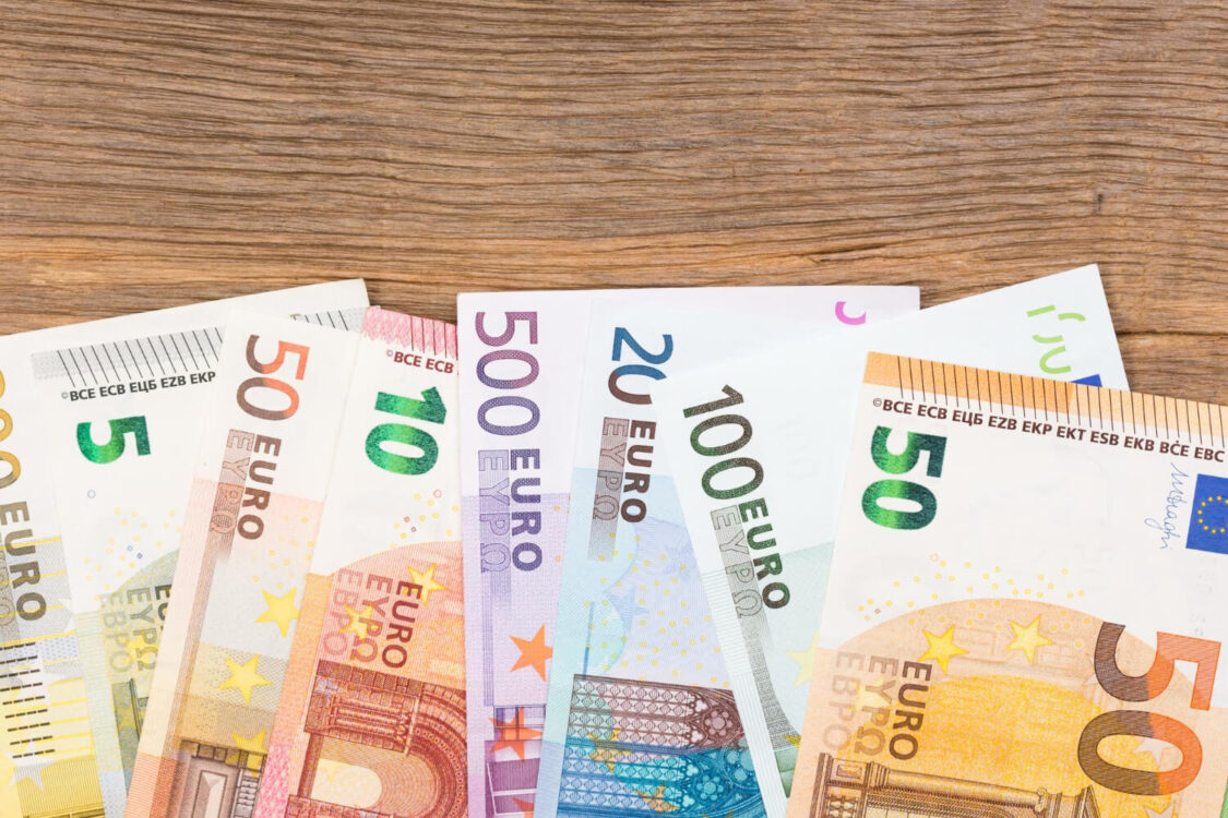 Συντάξεις: Πότε ξεκινά η καταβολή των αυξημένων συντάξεων – Τα ποσά με παραδείγματα