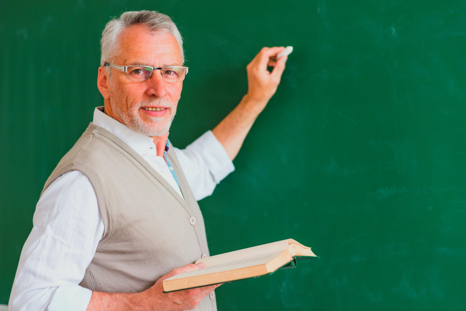 18.000 εκπαιδευτικοί στη σύνταξη το 2026: Όλα όσα πρέπει να ξέρετε