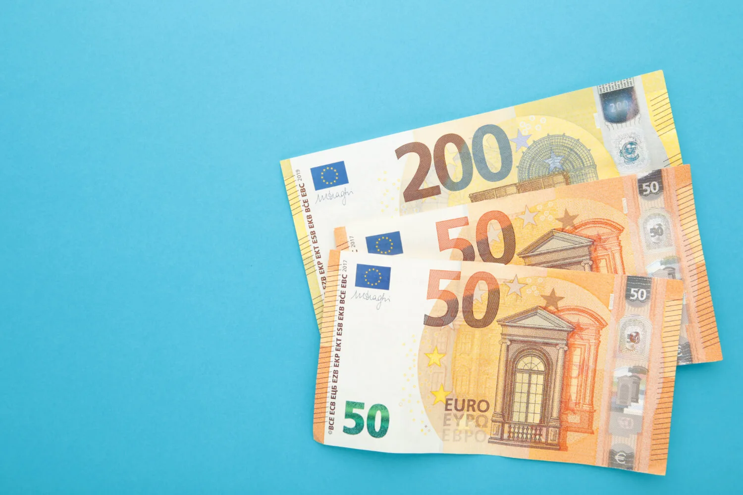 Πόσες ημέρες το μήνα επαρκεί τελικά το εισόδημα για 6 στα 10 νοικοκυριά;