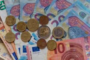 Επίδομα 3.000 ευρώ για κάθε νεογέννητο από το 2026 δίνει ελληνικό νησί