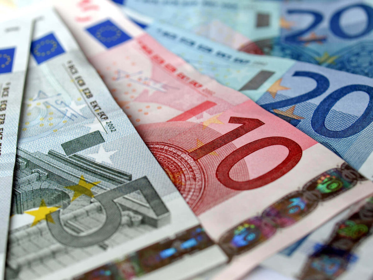 Ποιοί θα πάρουν επίδομα 1.000 ευρώ