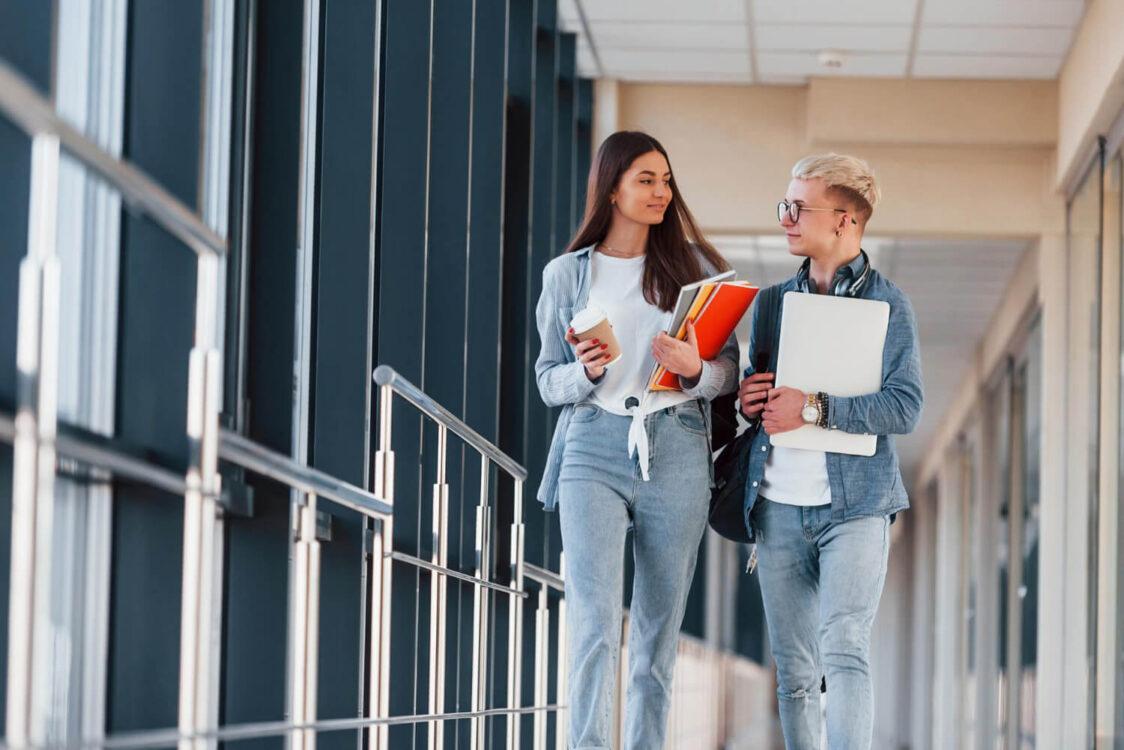 Αναβολή στρατού λόγω σπουδών: Έρχονται μεγάλες αλλαγές - Τι ορίζει το νομοσχέδιο