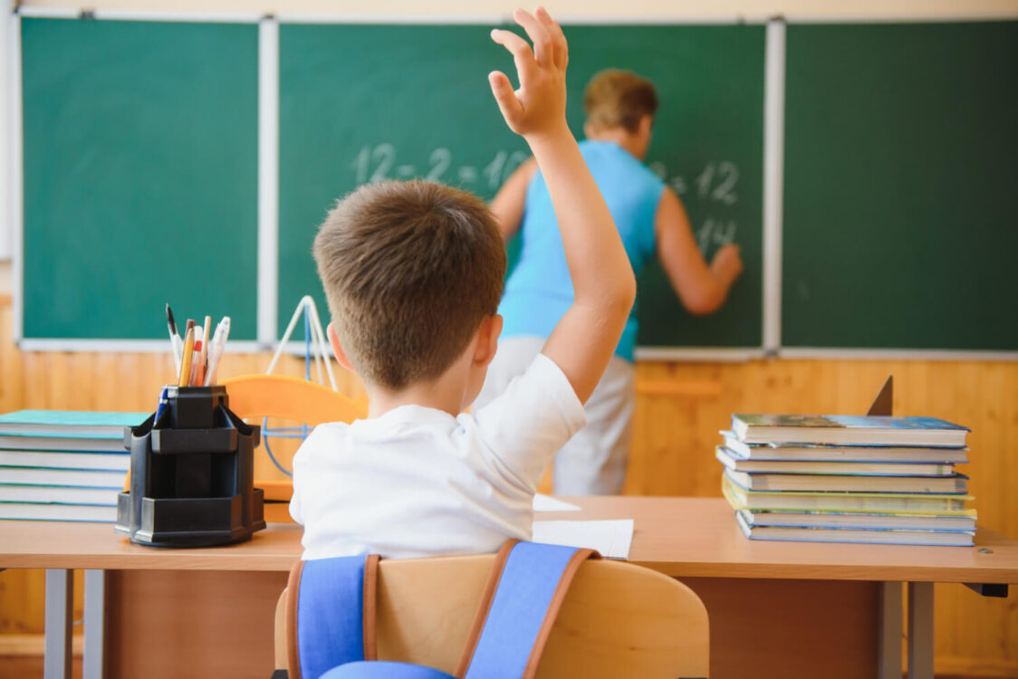 Εκπαιδευτικοί: Όχι άλλη κοροϊδία με την «τηλεκπαίδευση» μετά το κλείσιμο των σχολείων