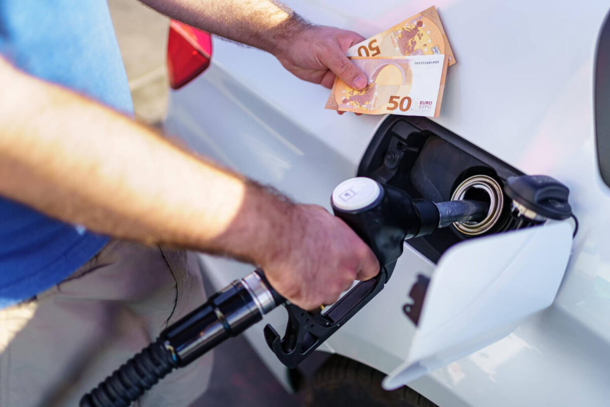 Fuel Pass: Έτσι θα λάβετε την επιδότηση για τα καύσιμα – Διευκρινίσεις από το υπουργείο